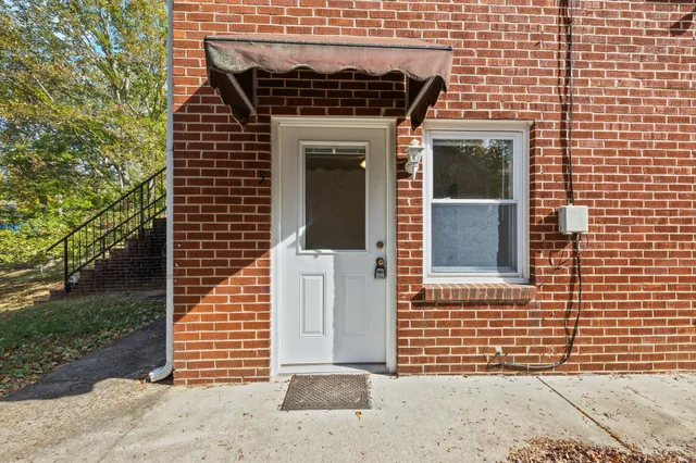 $795 | 521 Hawkins Road, Unit 3, Clarksville, TN 37040