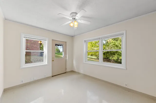 $795 | 521 Hawkins Road, Unit 3, Clarksville, TN 37040