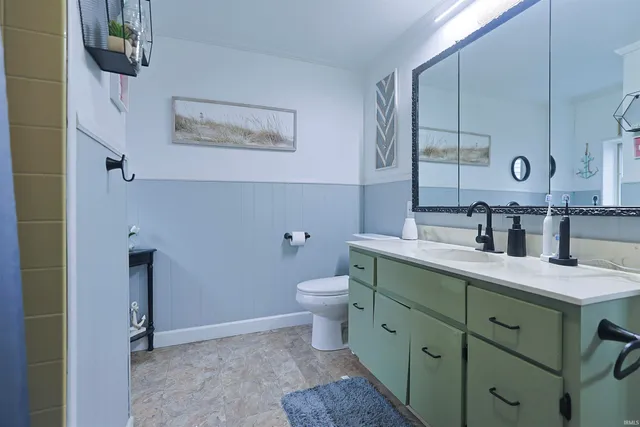 $169,900 | 617 South Byrkit Avenue, Mishawaka, IN 46544