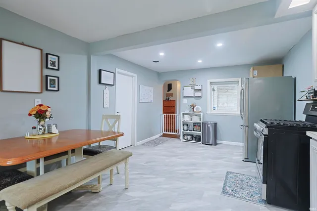 $169,900 | 617 South Byrkit Avenue, Mishawaka, IN 46544