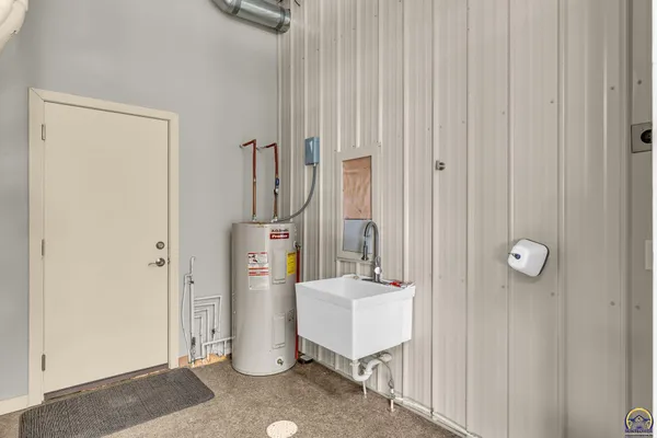 $2,690,000 | 374 North 750 Road, Unit 6 PARCELS N 750, Overbrook, KS 66524