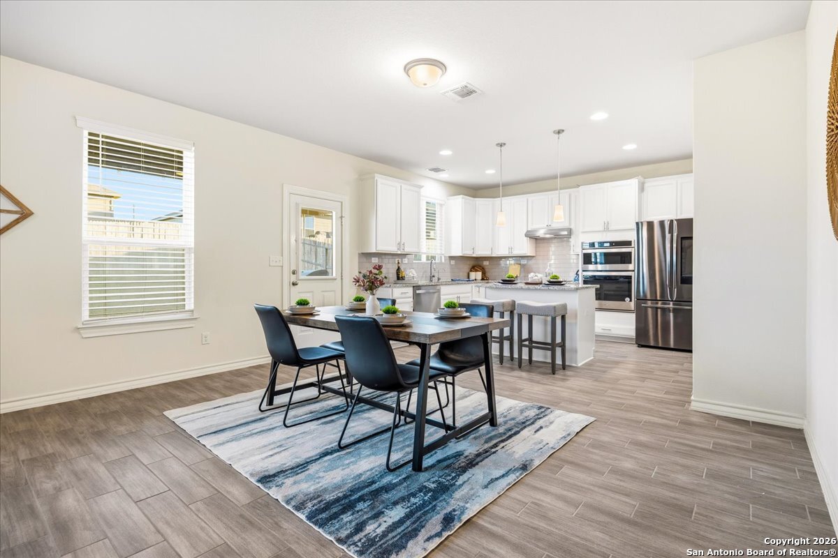 631 Ridgehorn Drive New Braunfels, TX 78130 - Photo 11 of 41