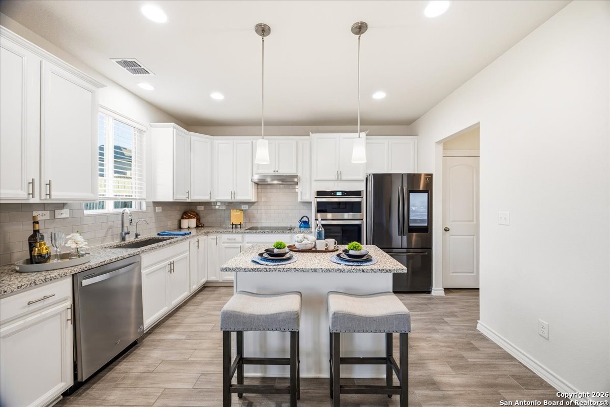 631 Ridgehorn Drive New Braunfels, TX 78130 - Photo 13 of 41