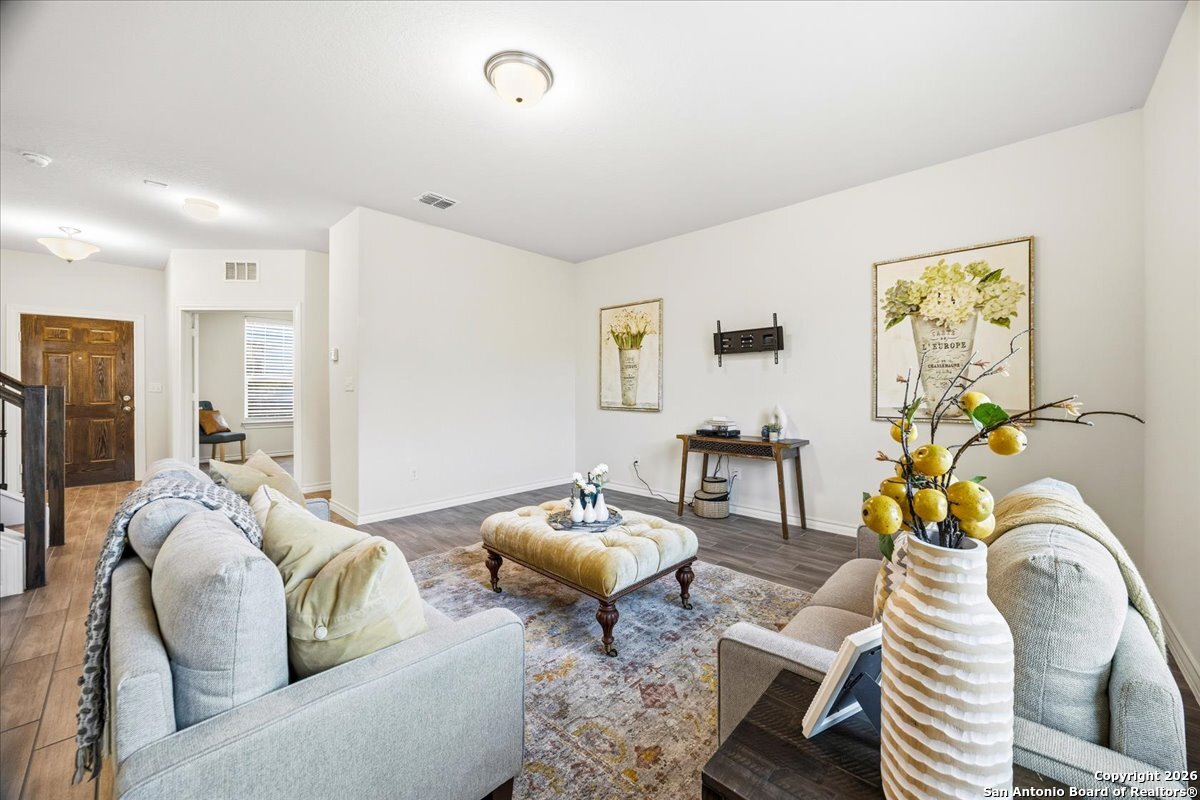 631 Ridgehorn Drive New Braunfels, TX 78130 - Photo 9 of 41