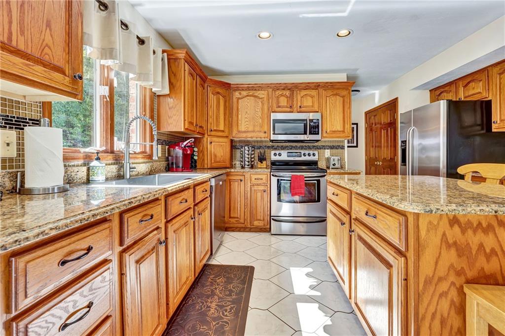 110 Rye Court McKees Rocks, PA 15136 - Photo 7 of 25