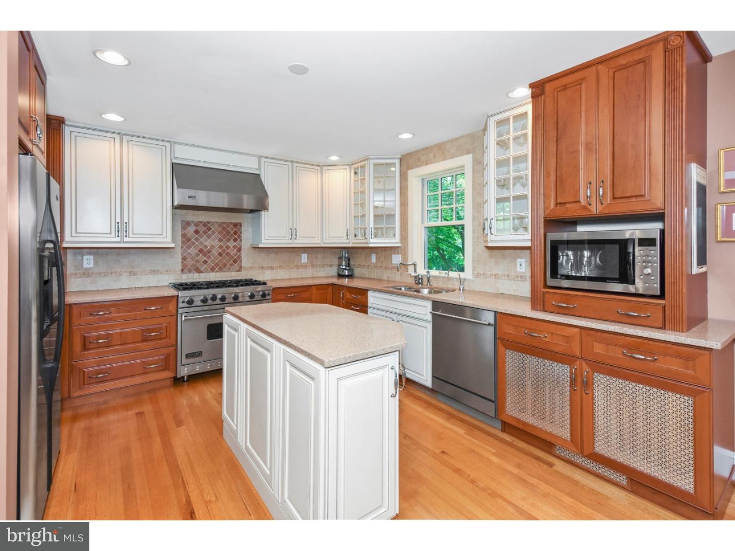 114 Chamounix Road Wayne, PA 19087 - Photo 8 of 22 Kitchen