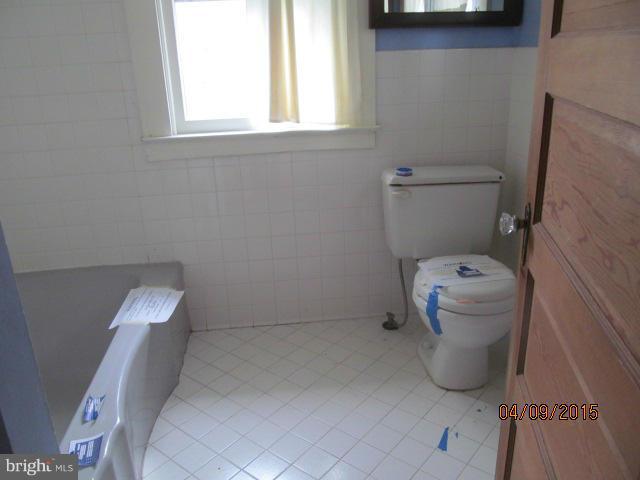 4883 Ridge Road Chesapeake Beach, MD 20732 - Photo 4 of 13 Bath