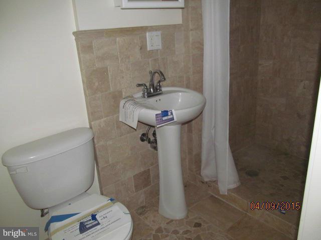 4883 Ridge Road Chesapeake Beach, MD 20732 - Photo 9 of 13 Bath