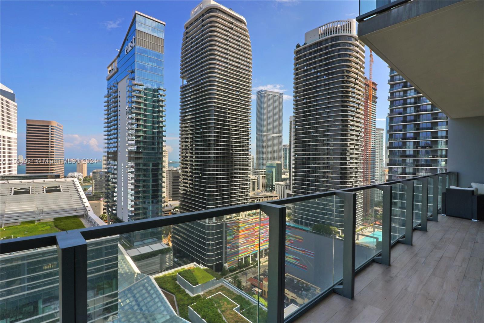 88 Southwest 7th St Unit 2209  