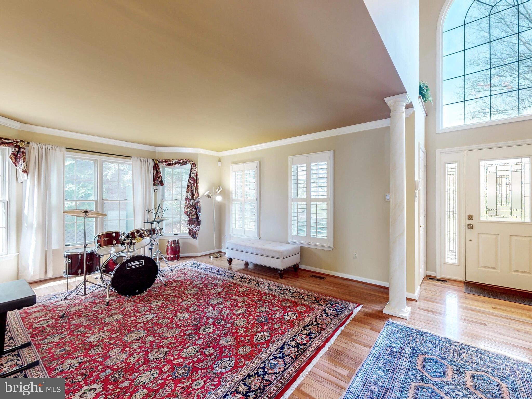 2371 McKenzie Road Ellicott City, MD 21042 - Photo 4 of 54 Living Room