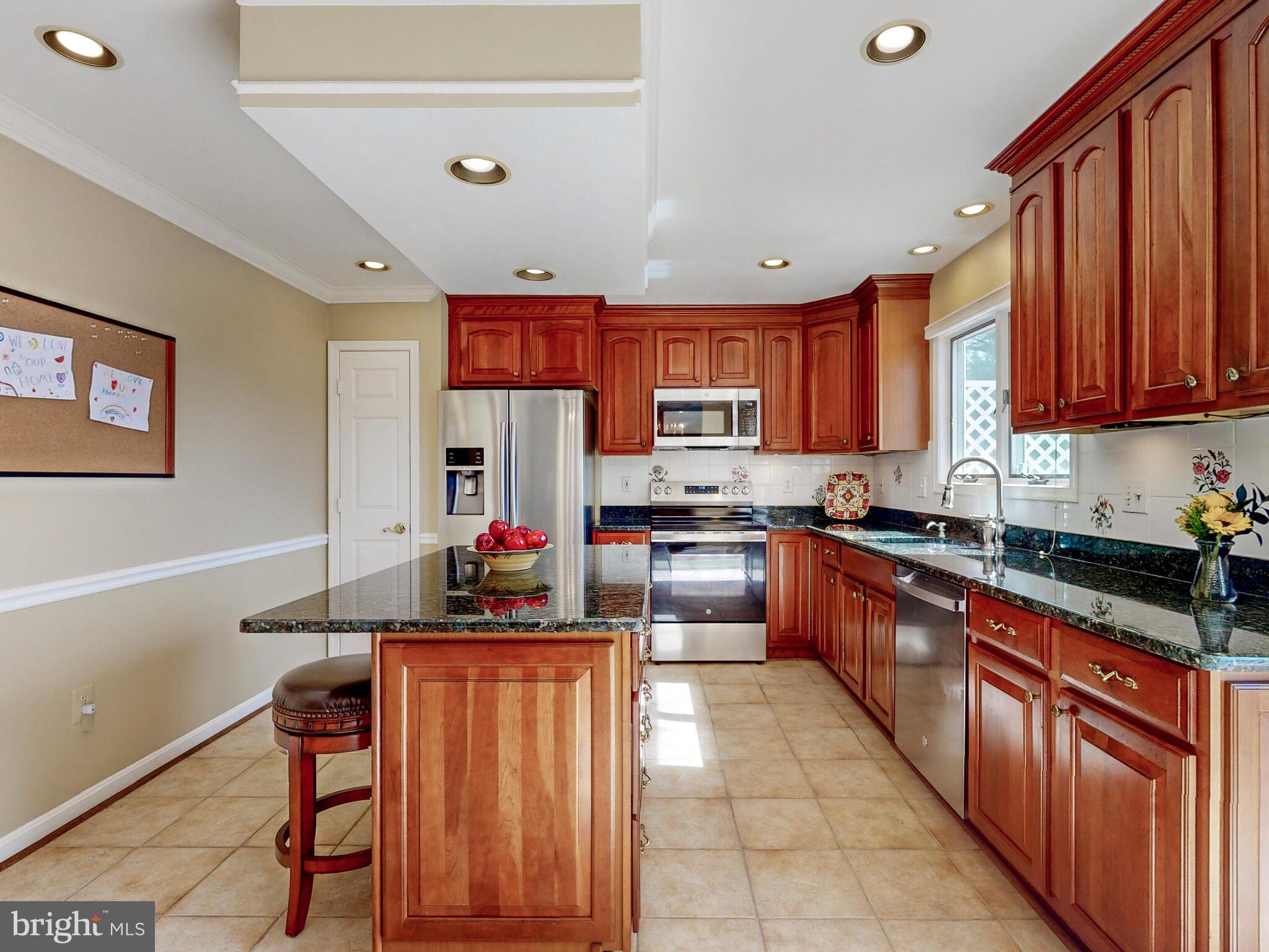 2371 McKenzie Road Ellicott City, MD 21042 - Photo 10 of 54 Eat-In Kitchen