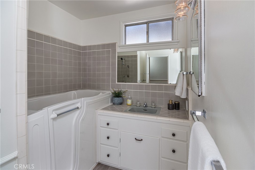 611 Delaware Road Burbank, CA 91504 - Photo 24 of 50