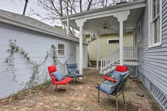 $3,500 | 1124 Church Street, Galveston, TX 77550