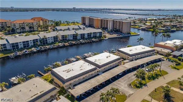 $265,000 | 4229 Southeast 19th Place, Unit 1D, Cape Coral, FL 33904