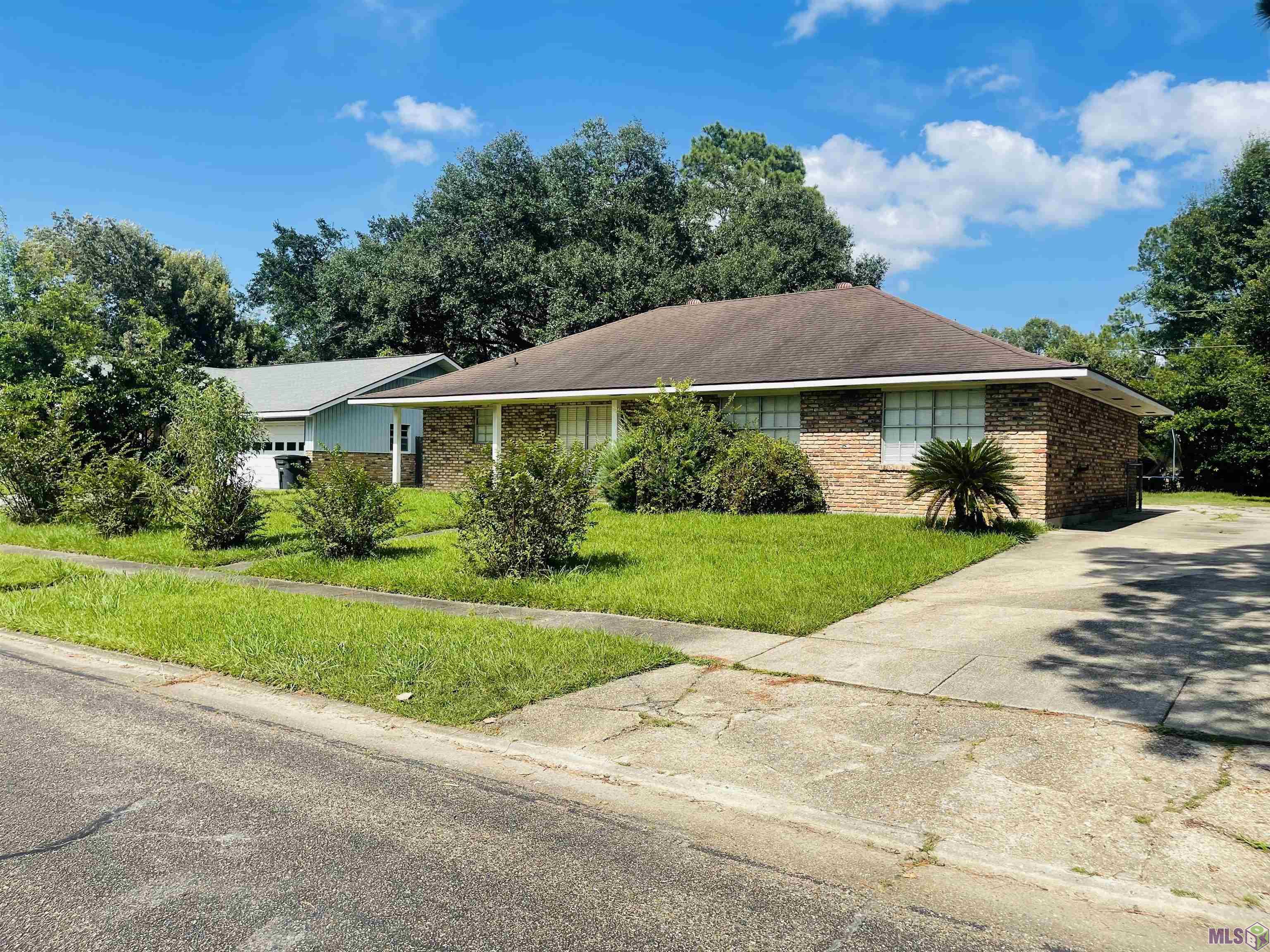 4036 Ridgemont Drive Baton Rouge, LA 70814 - Photo 2 of 56