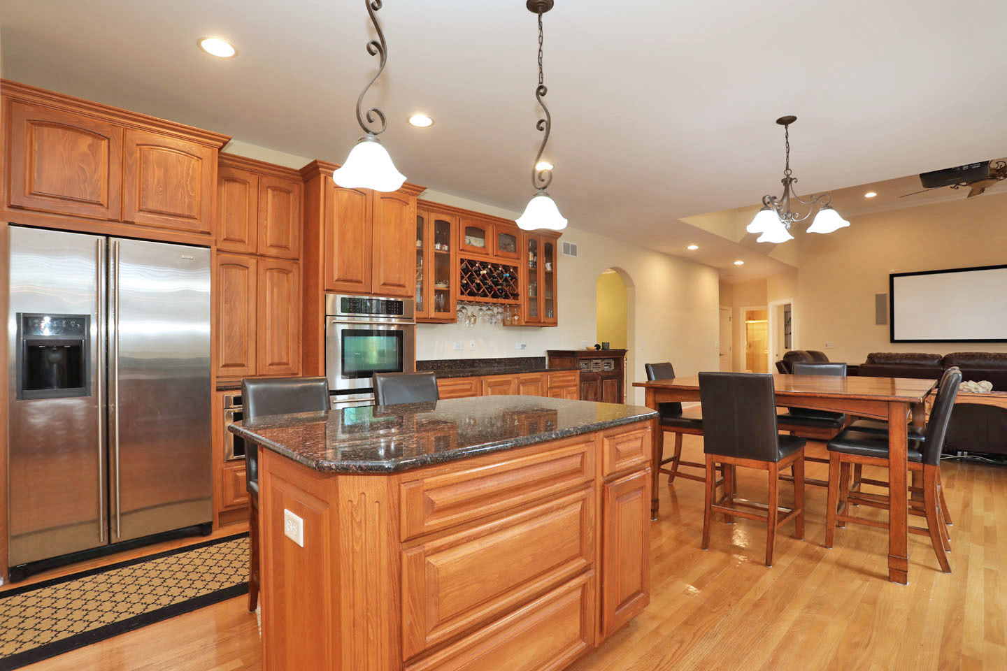 310 Jennifer Lane Roselle, IL 60172 - Photo 17 of 56