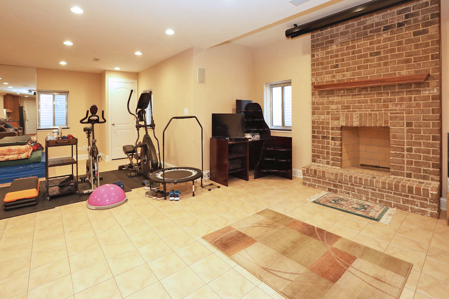 310 Jennifer Lane Roselle, IL 60172 - Photo 44 of 56