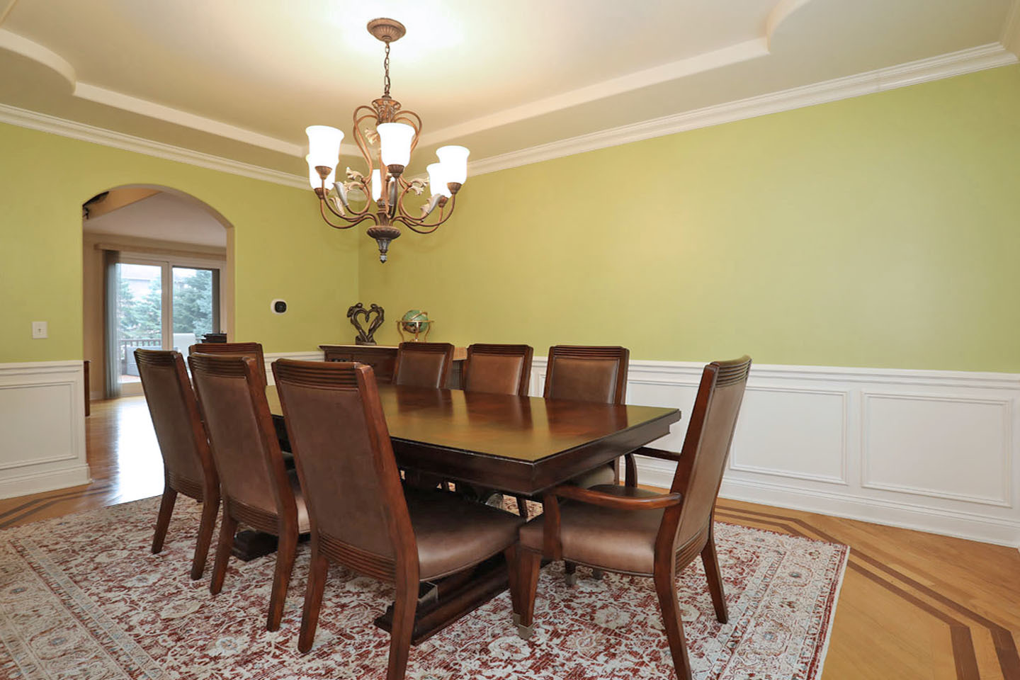 310 Jennifer Lane Roselle, IL 60172 - Photo 5 of 56