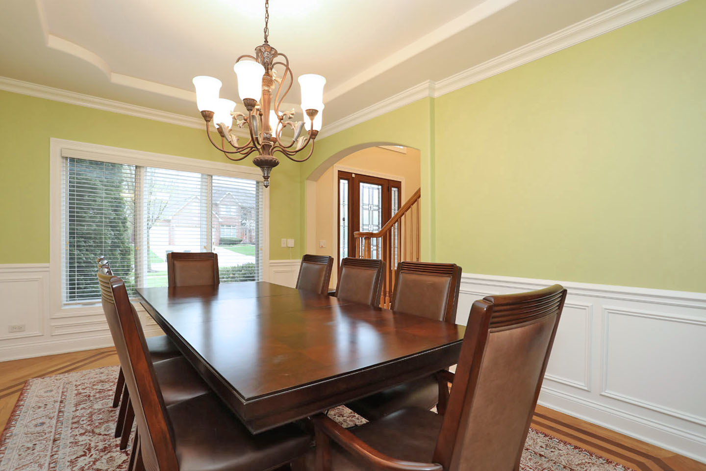 310 Jennifer Lane Roselle, IL 60172 - Photo 6 of 56