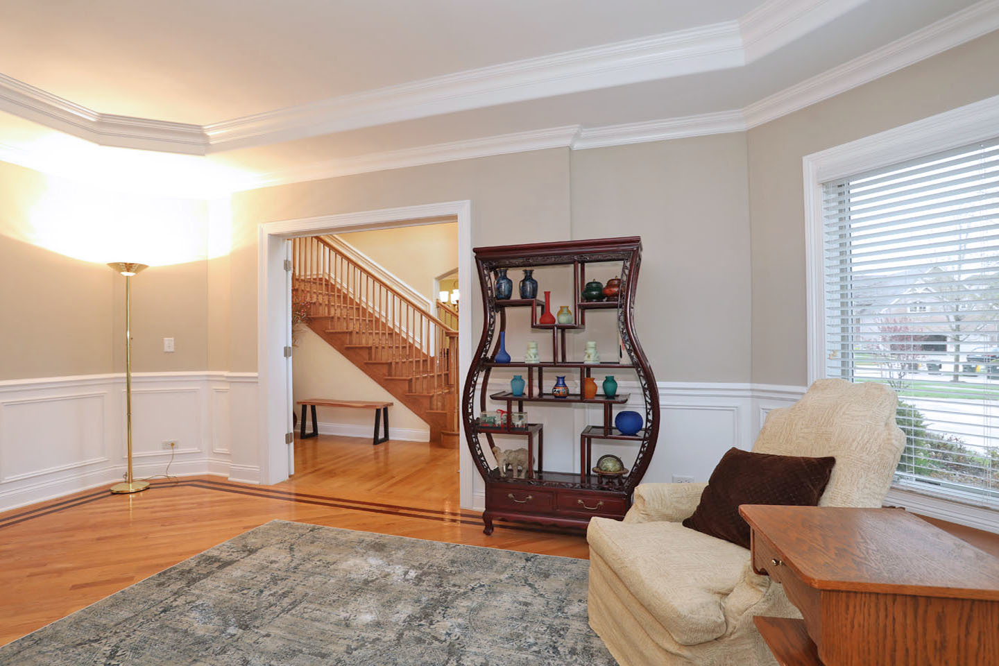 310 Jennifer Lane Roselle, IL 60172 - Photo 8 of 56