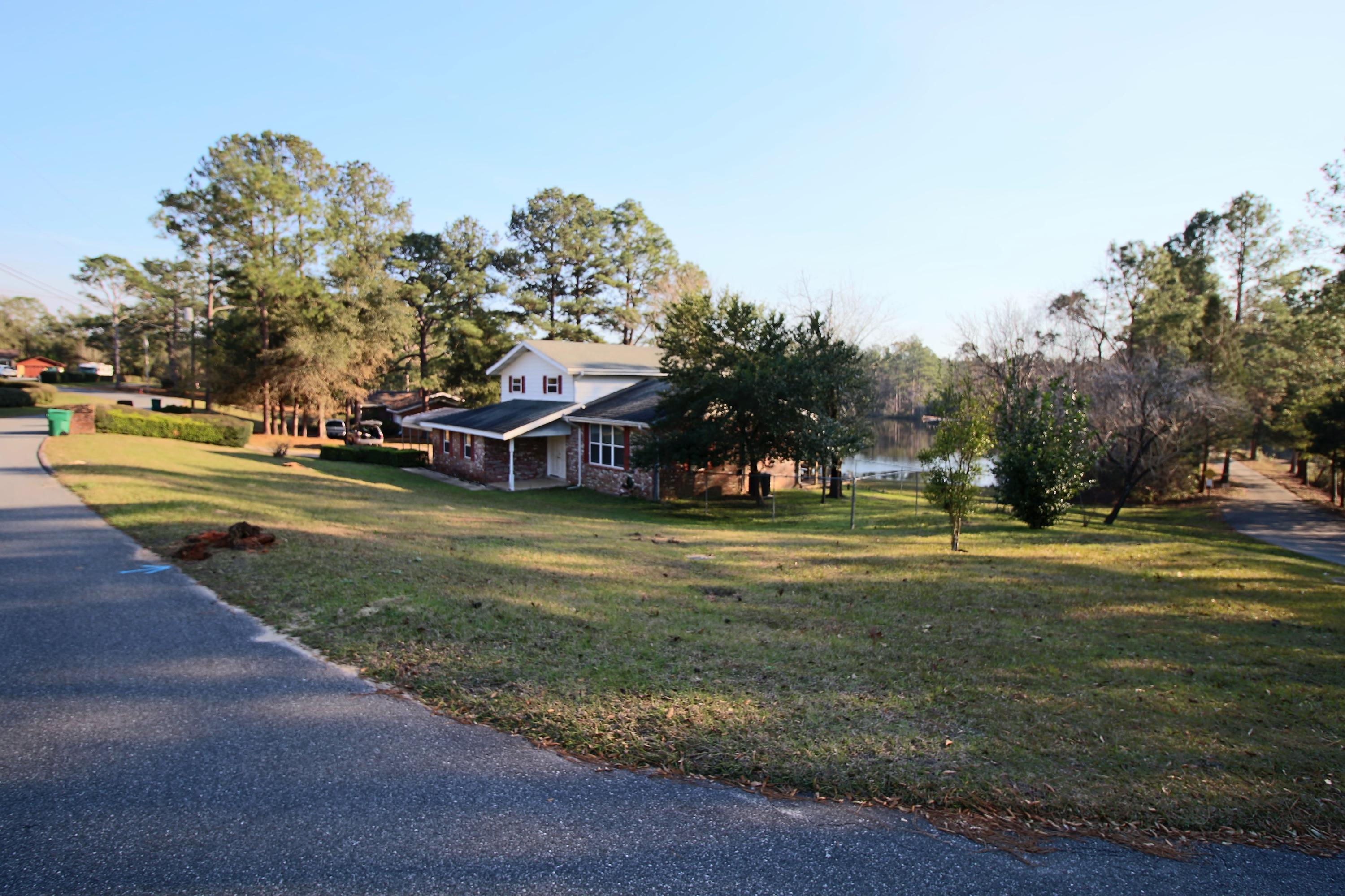 2 Ponce De Leon Road Crestview, FL 32539 - Photo 9 of 59 Gallery Image 9