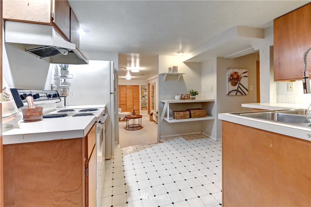 936 North 76th Street Seattle, WA 98103 - Photo 29 of 35 Gallery Image 29