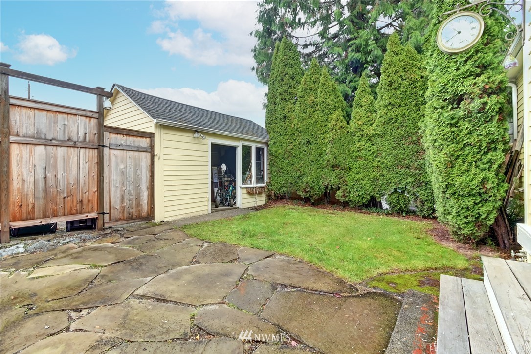 936 North 76th Street Seattle, WA 98103 - Photo 34 of 35 Gallery Image 34