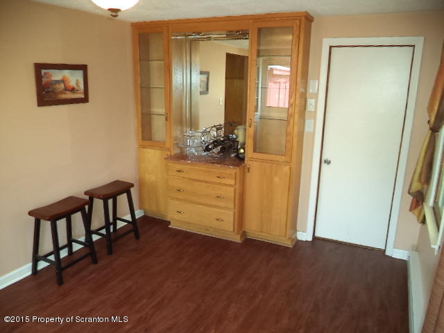 52 Peaceful Valley Road Clarks Summit, PA 18411 - Photo 10 of 39 Gallery Image 10