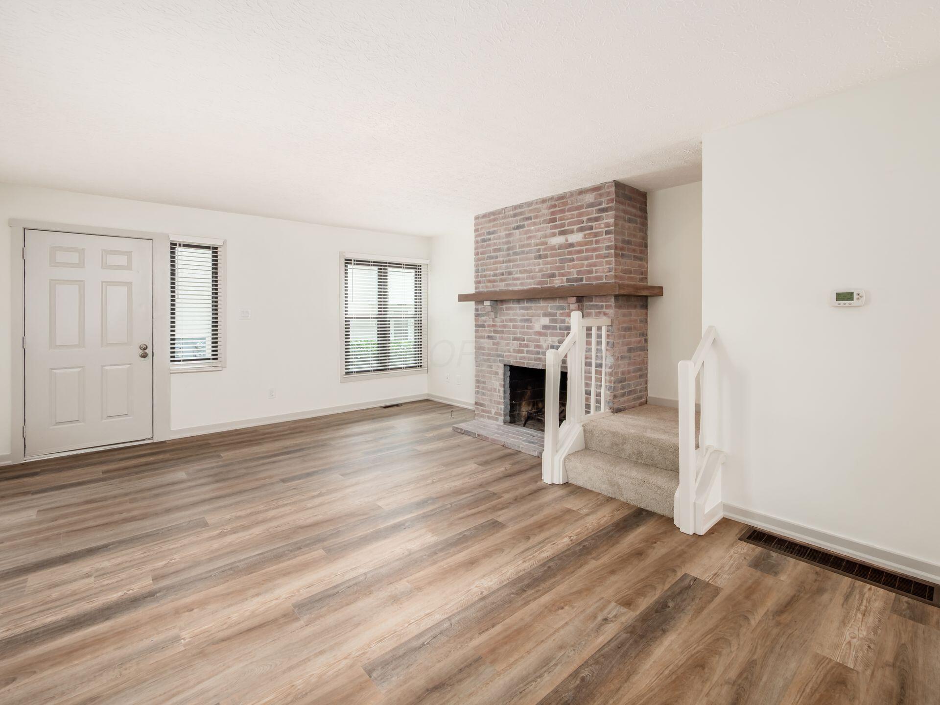 406 Edinburgh Road Dublin, OH 43017 - Photo 6 of 29