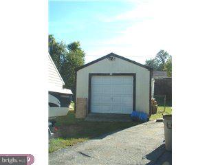 108 Louise Road New Castle, DE 19720 - Photo 2 of 6 Gallery Image 2