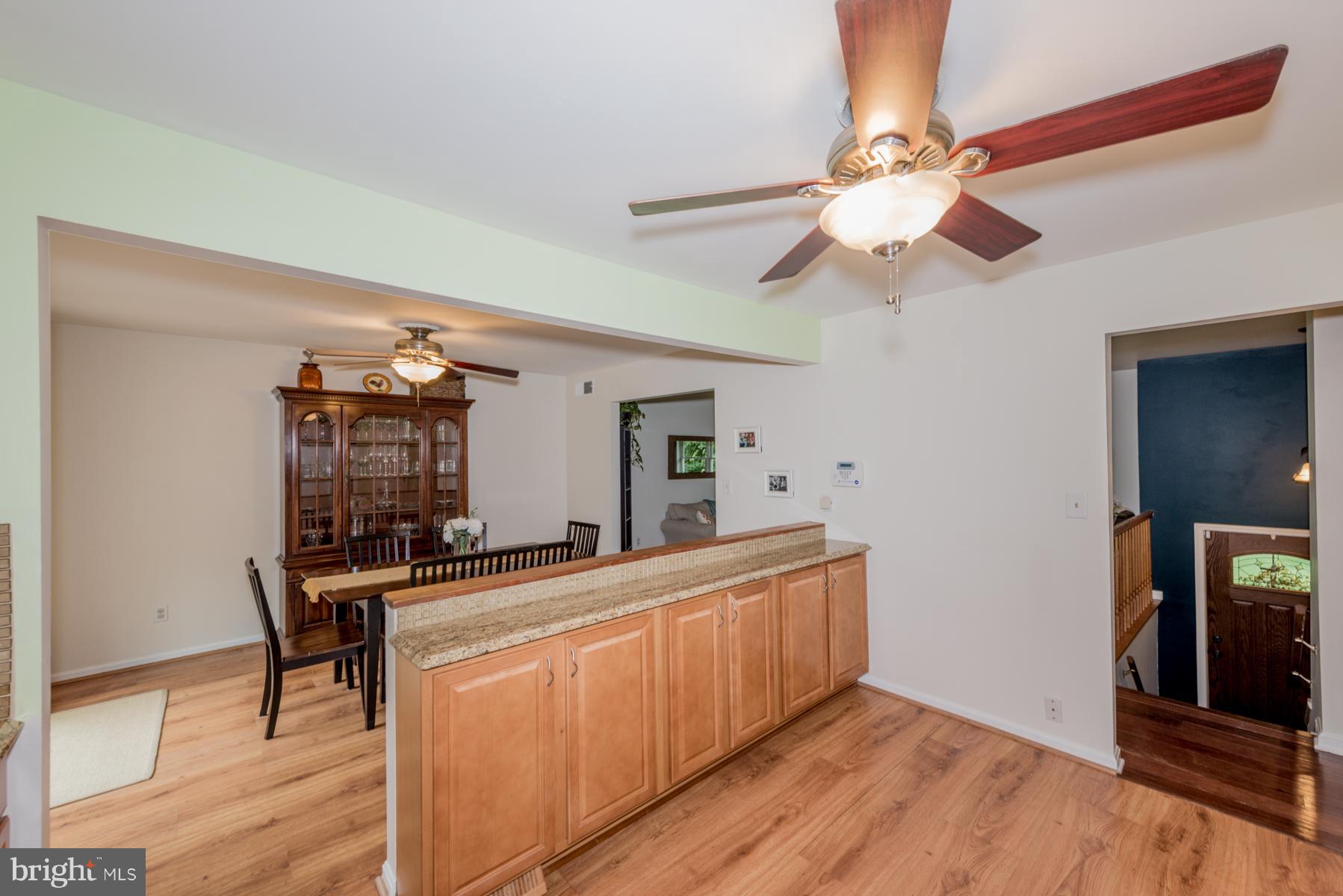 3417 Nottingham Road Westminster, MD 21157 - Photo 11 of 30 Breakfast Bar