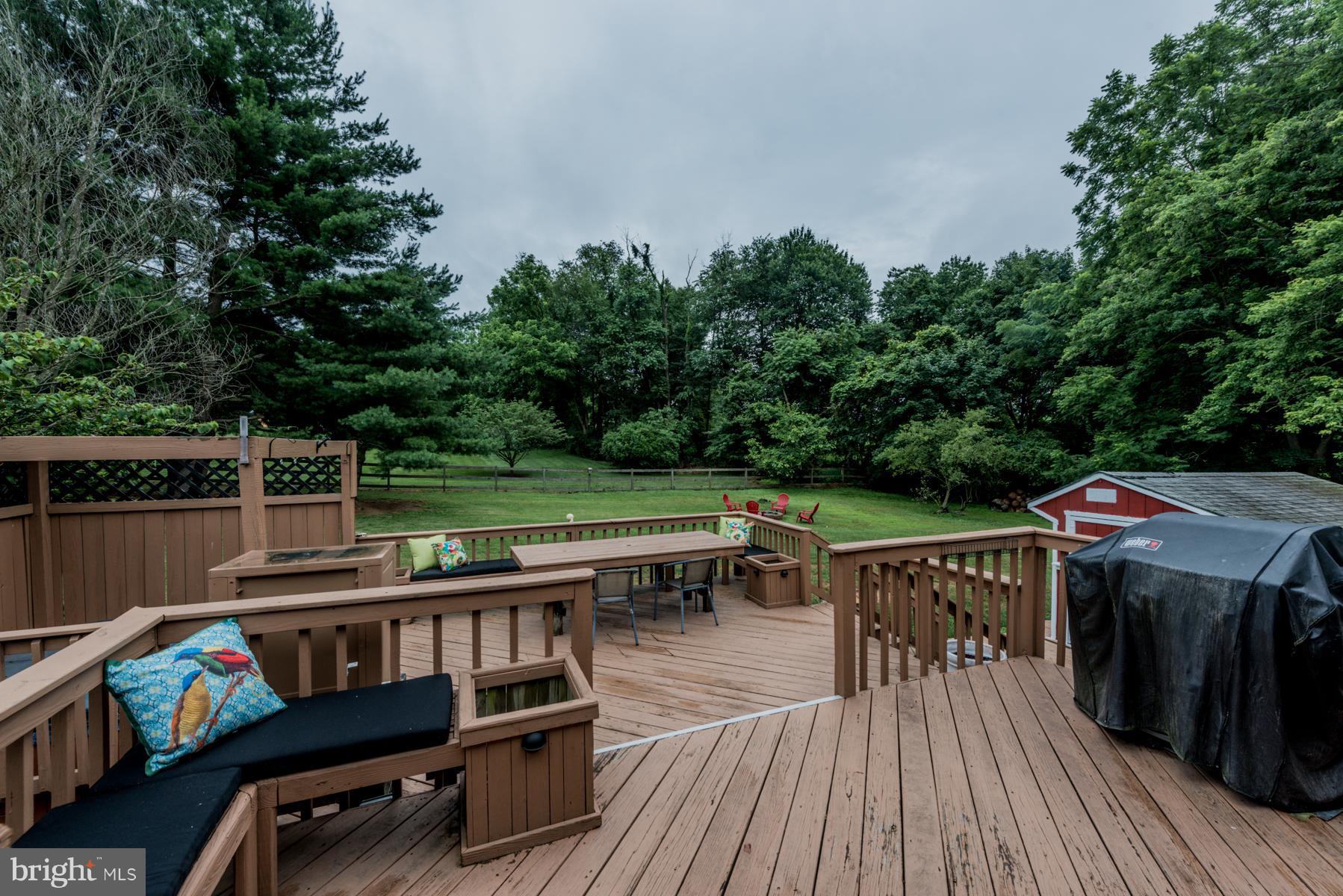 3417 Nottingham Road Westminster, MD 21157 - Photo 26 of 30 Tiered Deck