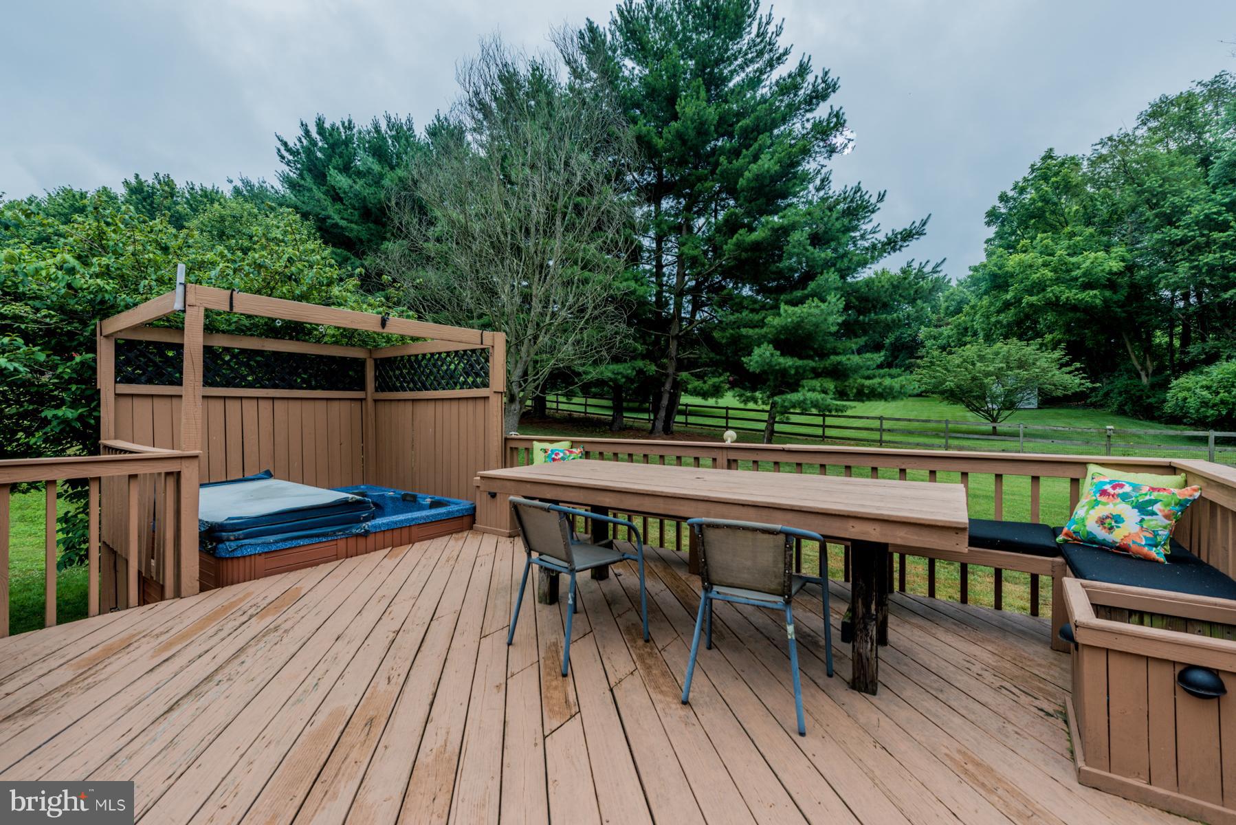 3417 Nottingham Road Westminster, MD 21157 - Photo 28 of 30 Tiered Deck