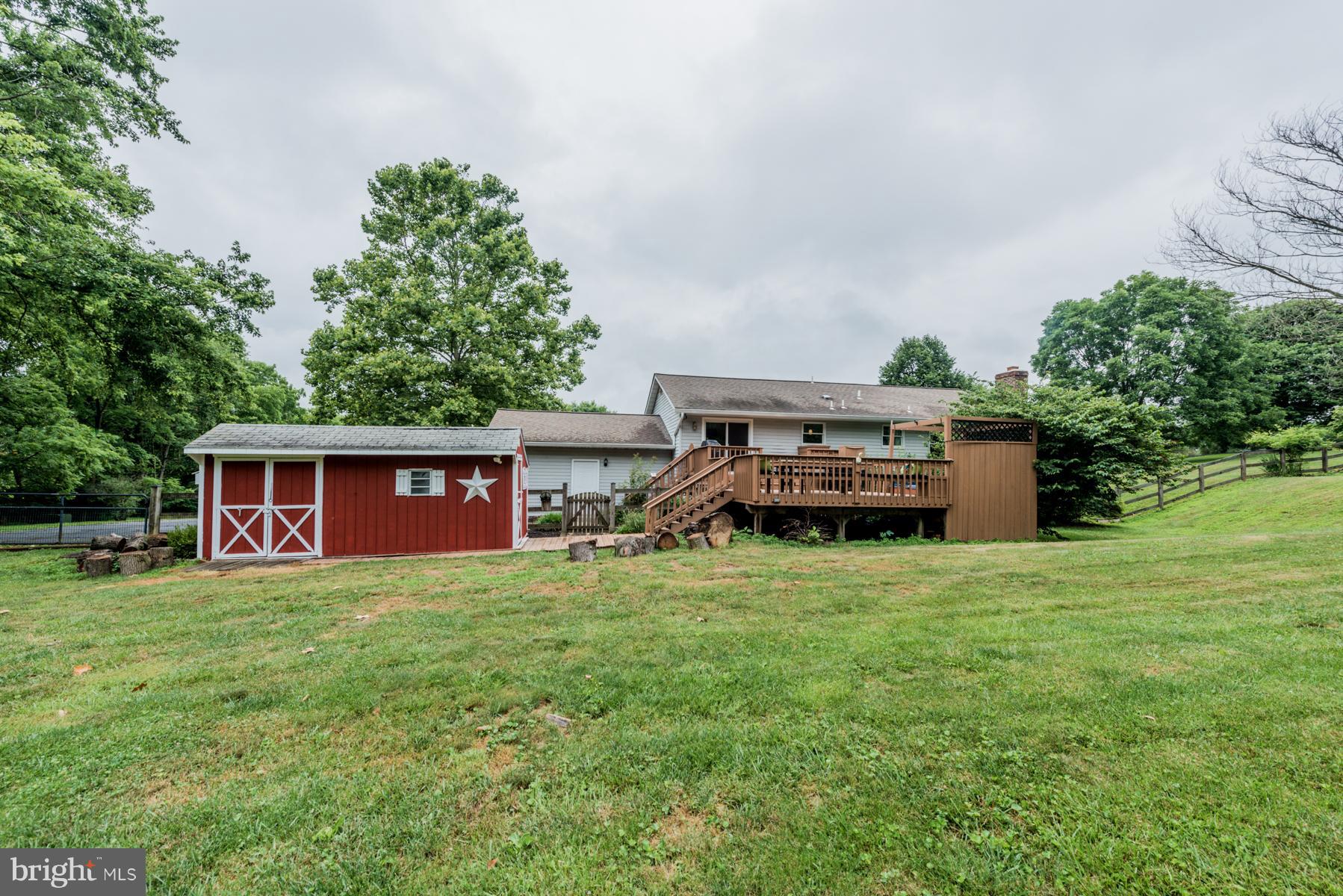 3417 Nottingham Road Westminster, MD 21157 - Photo 30 of 30 Exterior Shed/Tiered Deck