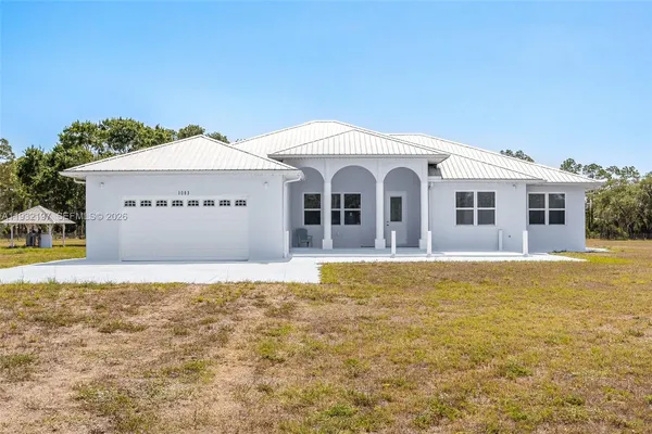 $749,000 | 1083 Pollywog Drive, LaBelle, FL 33935