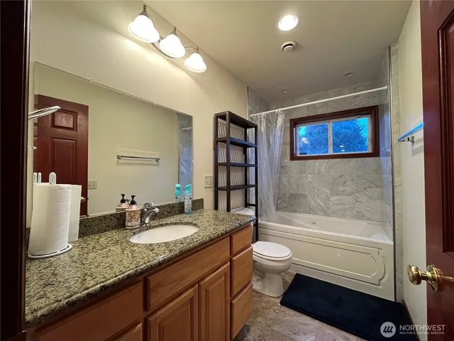 $4,500 | 14231 53rd Avenue South, Tukwila, WA 98168