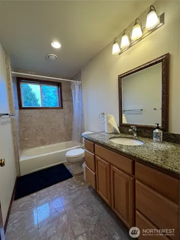 $4,500 | 14231 53rd Avenue South, Tukwila, WA 98168