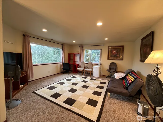 $4,500 | 14231 53rd Avenue South, Tukwila, WA 98168