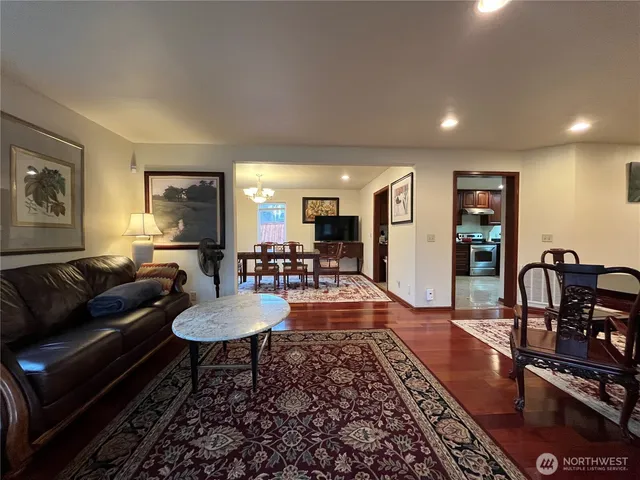 $4,500 | 14231 53rd Avenue South, Tukwila, WA 98168