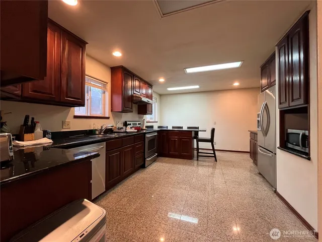 $4,500 | 14231 53rd Avenue South, Tukwila, WA 98168