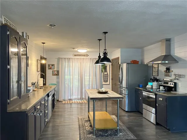 $270,000 | 708 East Grand Avenue, Lacygne, KS 66040