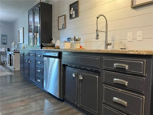 $270,000 | 708 East Grand Avenue, Lacygne, KS 66040