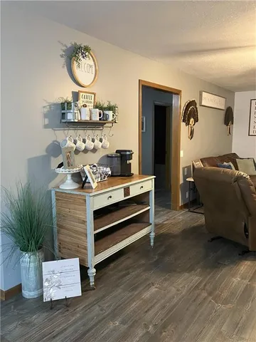 $258,500 | 708 East Grand Avenue, Lacygne, KS 66040