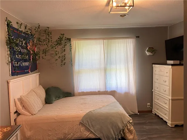 $258,500 | 708 East Grand Avenue, Lacygne, KS 66040