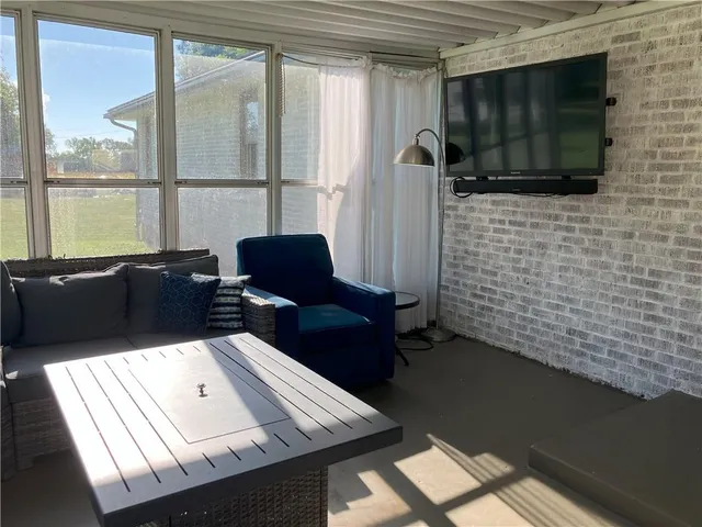 $270,000 | 708 East Grand Avenue, Lacygne, KS 66040