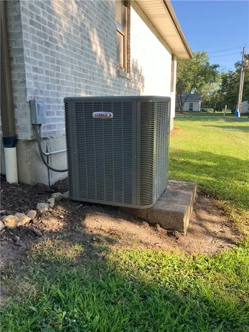 $270,000 | 708 East Grand Avenue, Lacygne, KS 66040