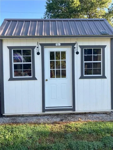 $270,000 | 708 East Grand Avenue, Lacygne, KS 66040