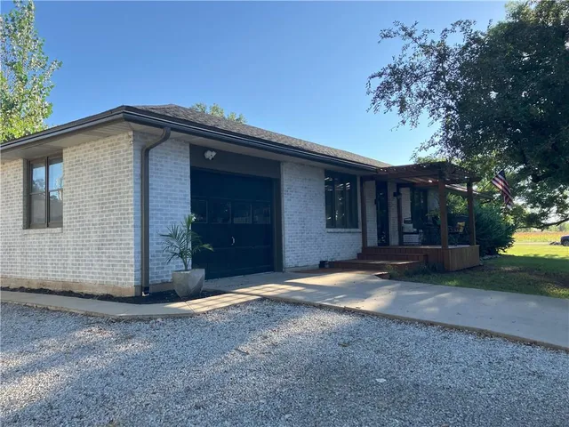 $258,500 | 708 East Grand Avenue, Lacygne, KS 66040