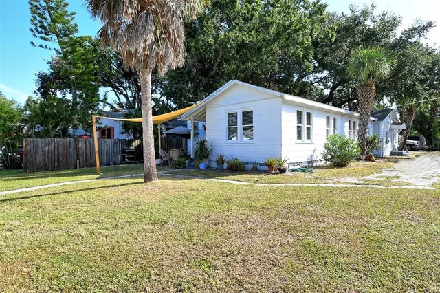 $350,000 | 1704 Cocoanut Avenue, Sarasota, FL 34234