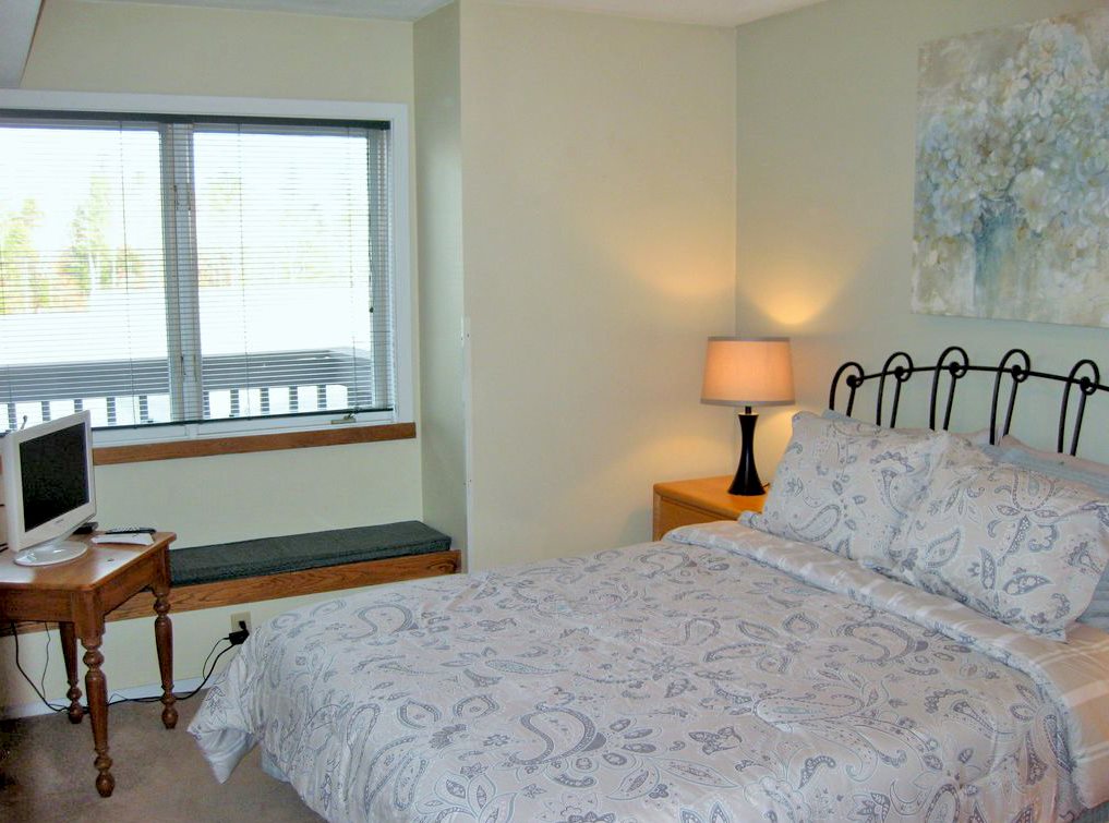 350 Mountain Road, Unit B301 Ludlow, VT 05149 - Photo 11 of 18